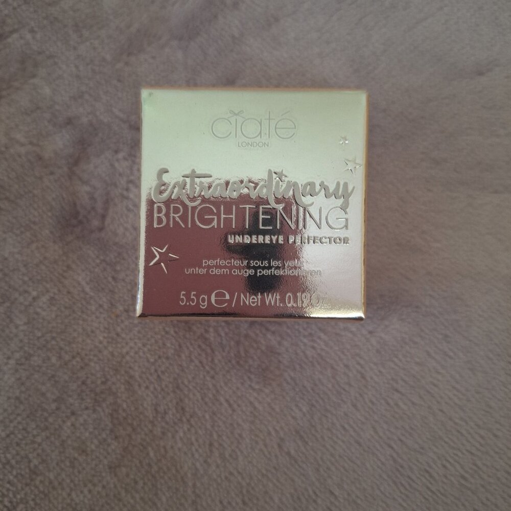ciate london - Extraordinary Brightening Undereye Perfector Concealer